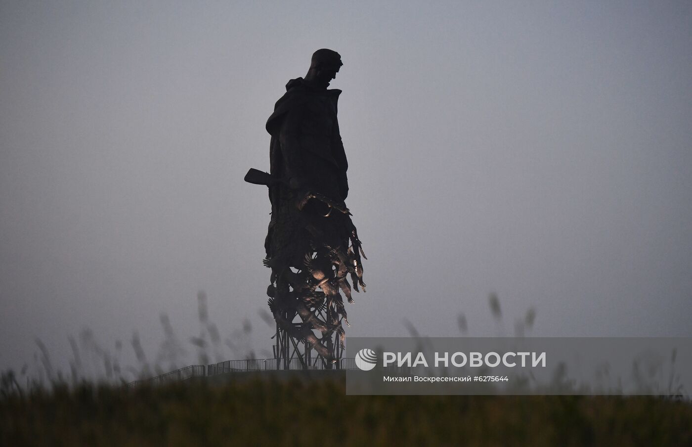 Подготовка к открытию Ржевского мемориала Cоветскому солдату