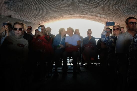 Открытие навигации по рекам и каналам в Санкт-Петербурге