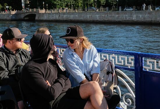 Открытие навигации по рекам и каналам в Санкт-Петербурге