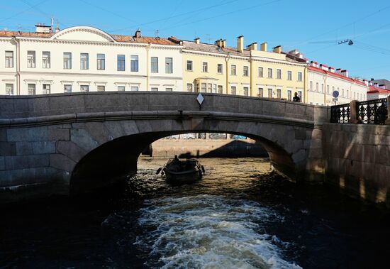 Открытие навигации по рекам и каналам в Санкт-Петербурге