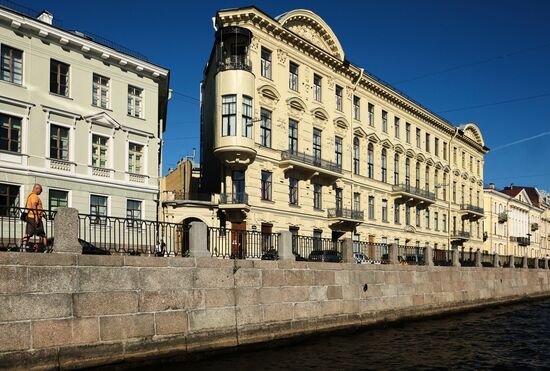 Открытие навигации по рекам и каналам в Санкт-Петербурге