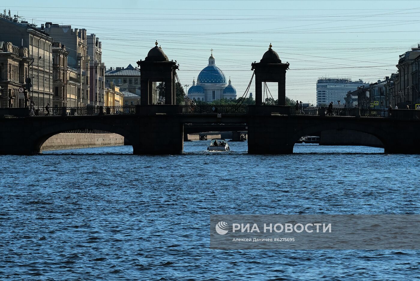 Открытие навигации по рекам и каналам в Санкт-Петербурге