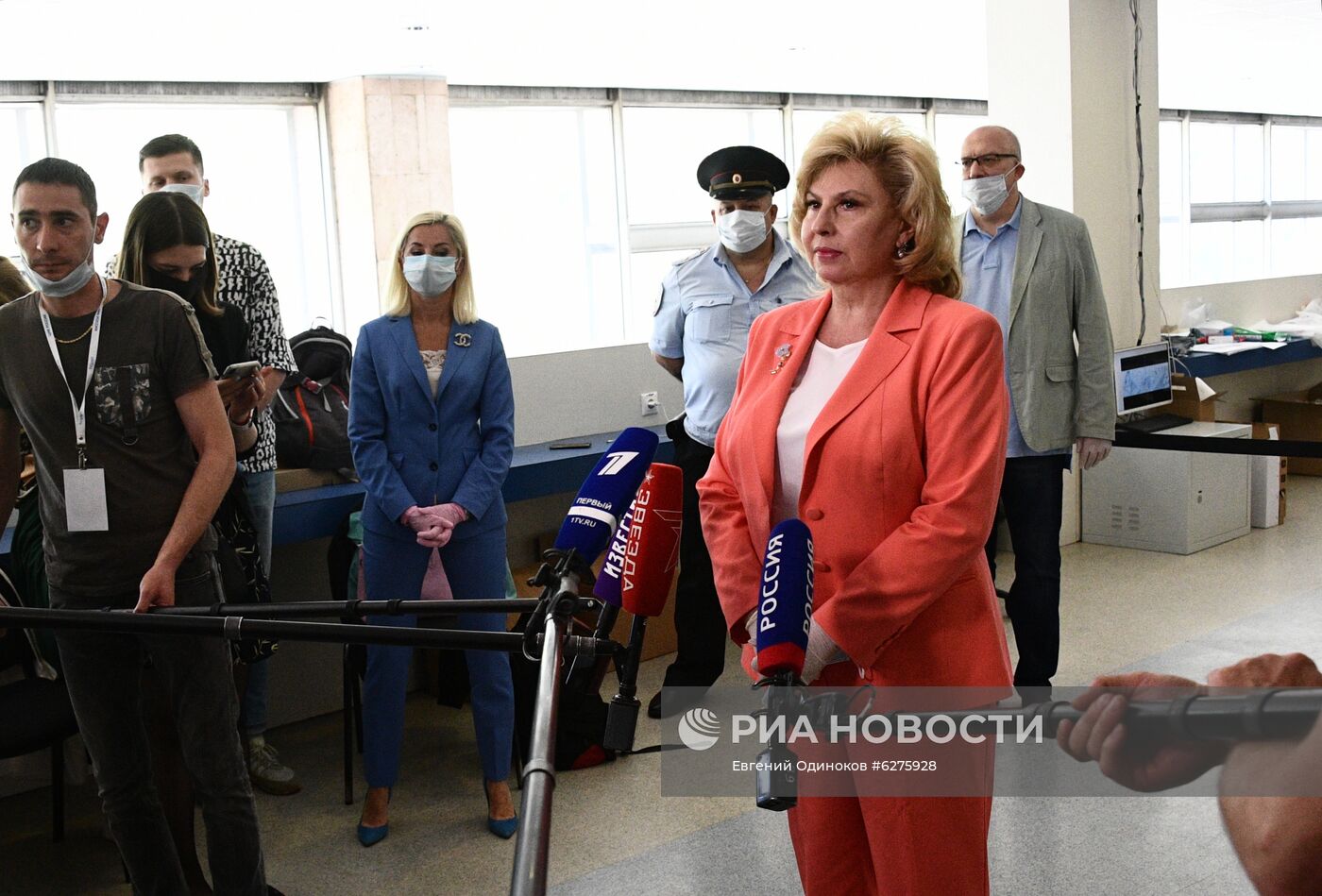 Голосование по внесению поправок в Конституцию РФ в Москве