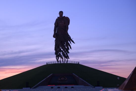 Подготовка к открытию Ржевского мемориала Cоветскому солдату