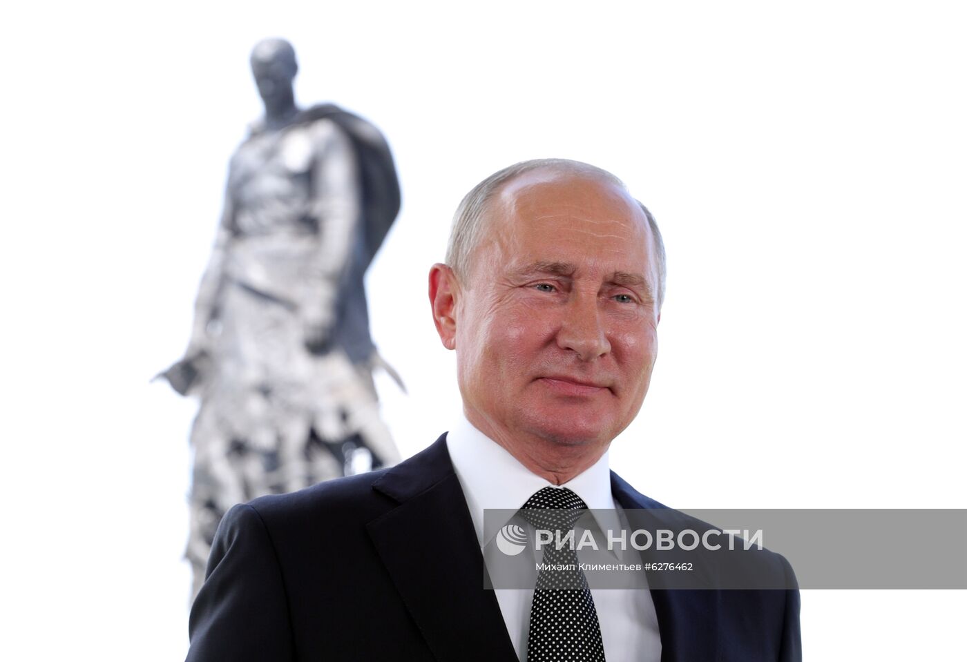 Президент РФ В. Путин выступил с обращением к гражданам России