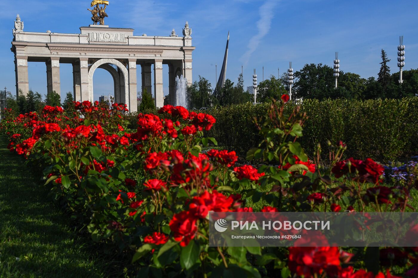 Сезон катания на лодках открылся на ВДНХ
