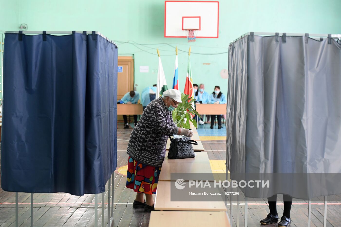 Голосование по внесению поправок в Конституцию РФ в регионах России