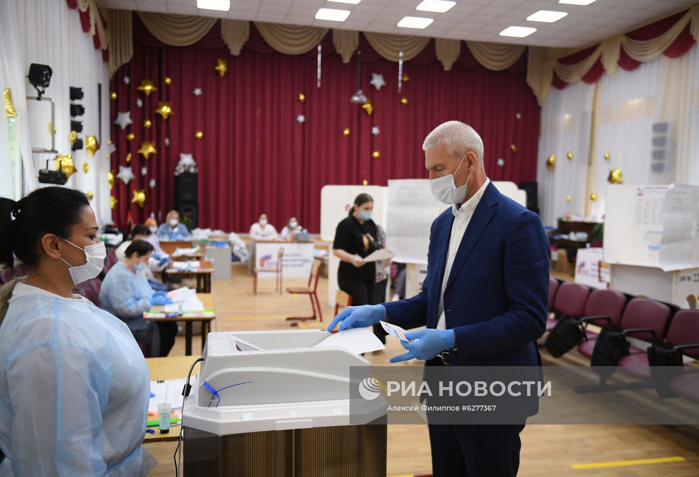 Голосование по внесению поправок в Конституцию РФ в Москве