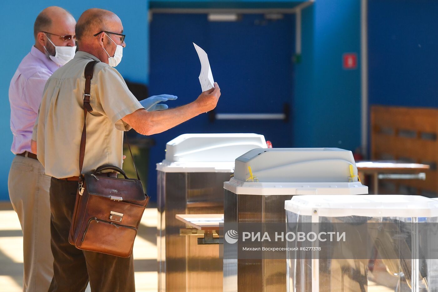 Голосование по внесению поправок в Конституцию РФ в Москве