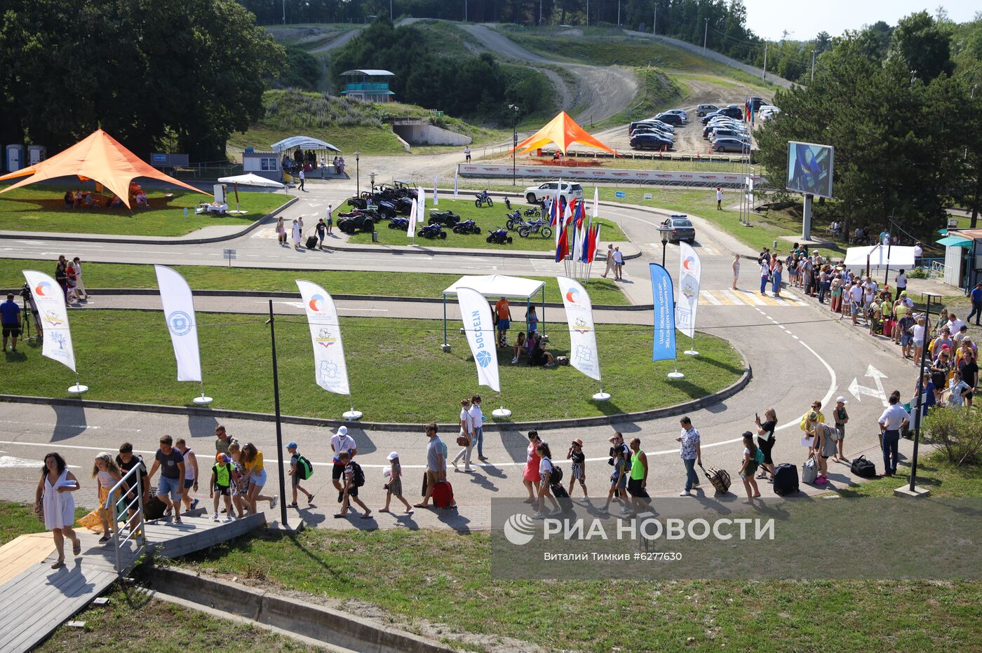 Открытие летней смены в детском центре "Орлёнок"