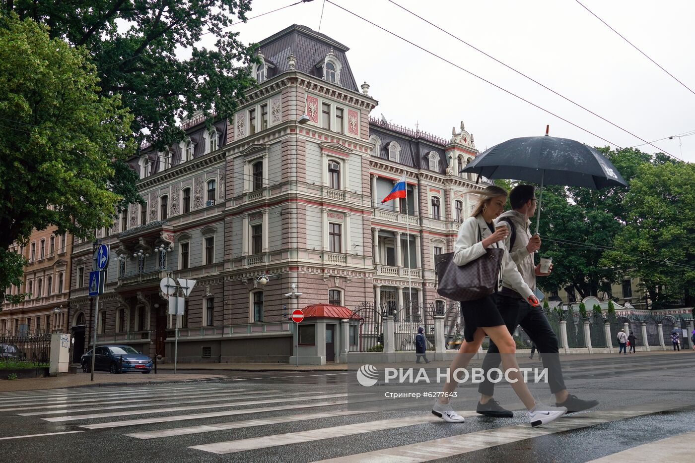 Голосование за рубежом по внесению изменений в Конституцию РФ