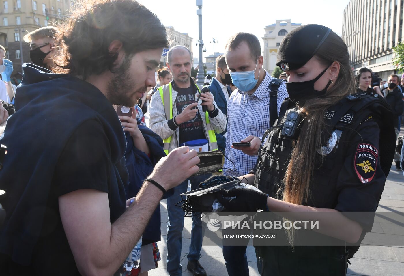 Акция протеста против внесения поправок в Конституцию РФ в Москве