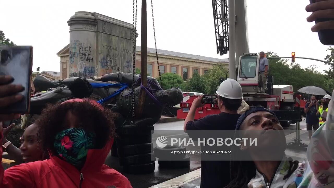 В США демонтировали памятник генералу конфедератов Т. Джексону