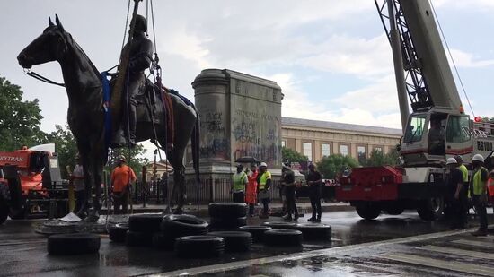 В США демонтировали памятник генералу конфедератов Т. Джексону