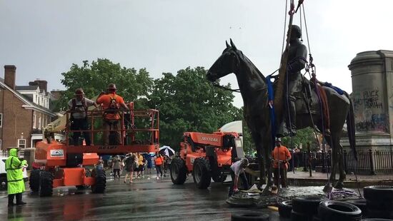 В США демонтировали памятник генералу конфедератов Т. Джексону