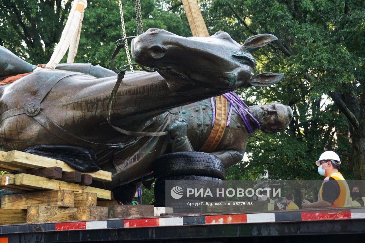 В США демонтировали памятник генералу конфедератов Т. Джексону