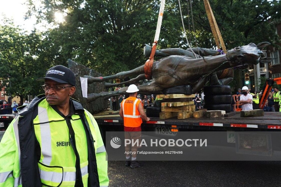 В США демонтировали памятник генералу конфедератов Т. Джексону