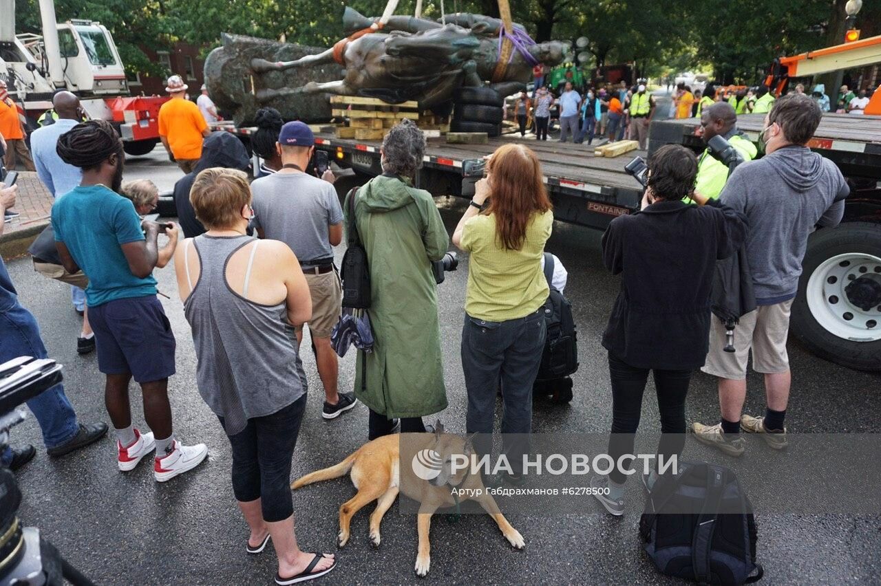 В США демонтировали памятник генералу конфедератов Т. Джексону