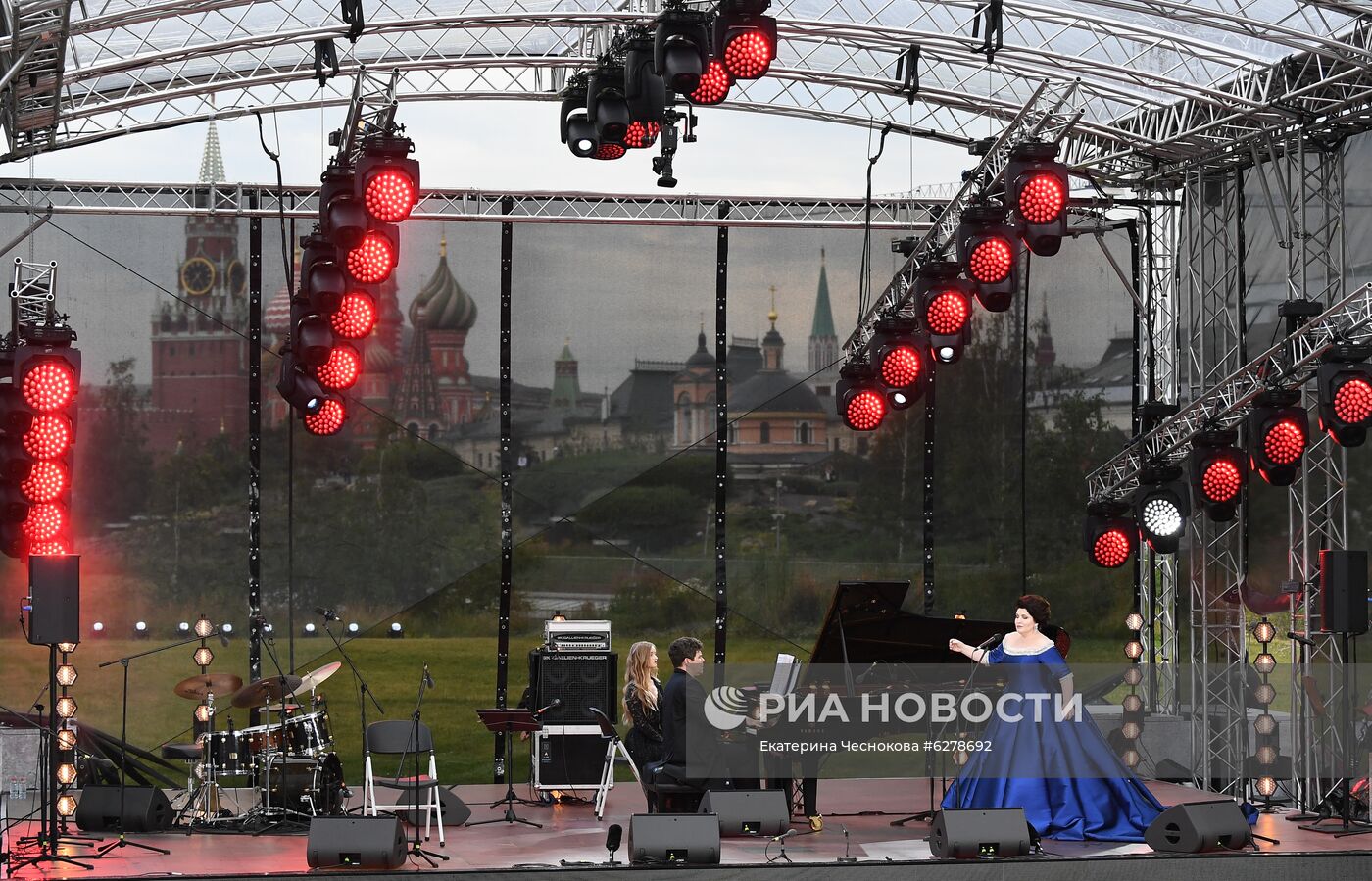 Юбилейный концерт Д. Мацуева в парке "Зарядье"
