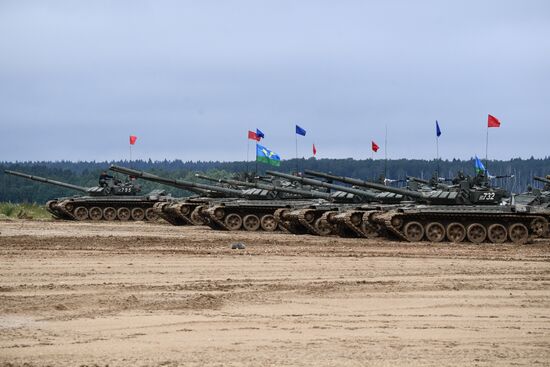 Завершающий этап конкурса "Танковый биатлон" в Подмосковье