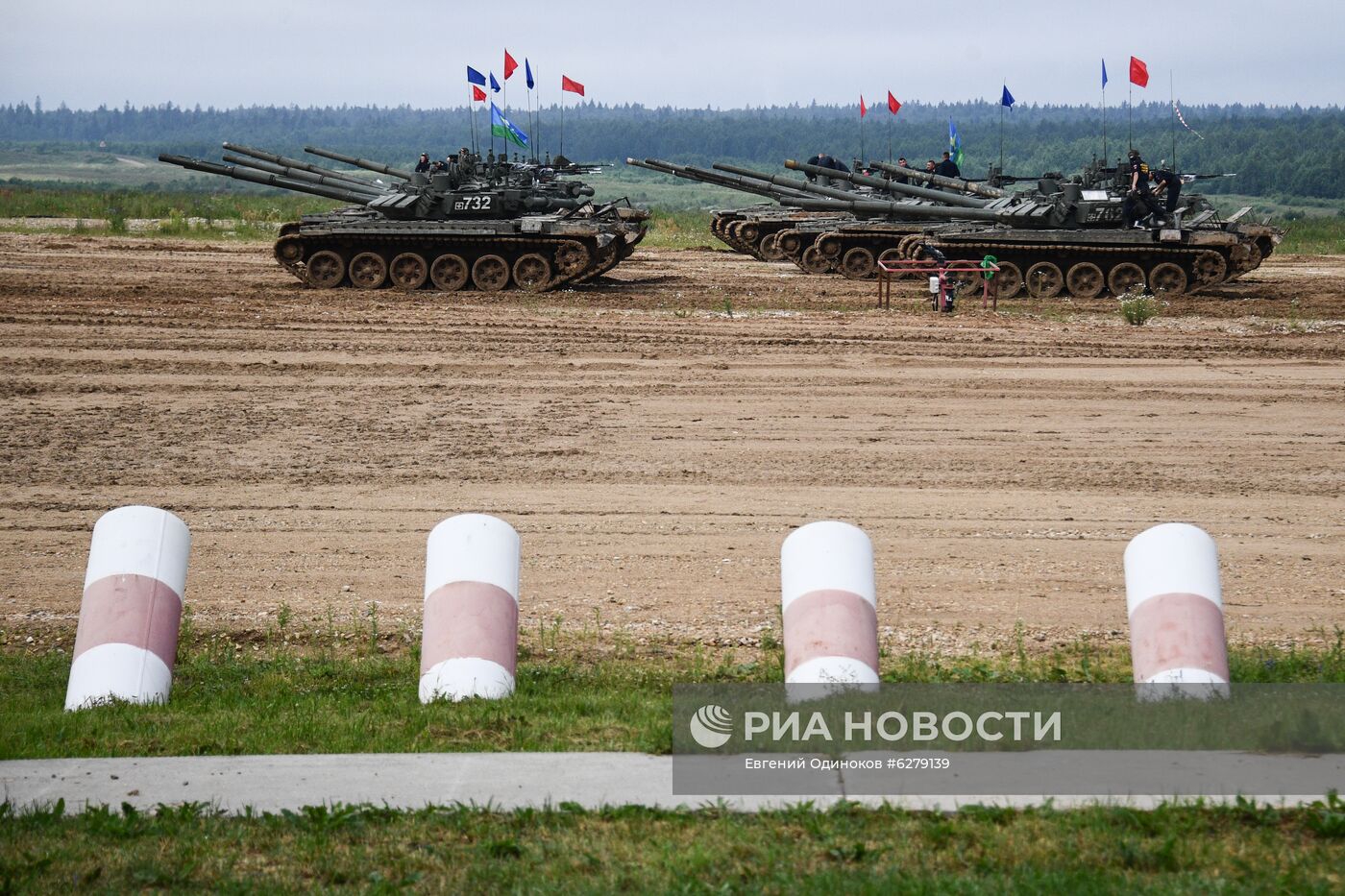 Завершающий этап конкурса "Танковый биатлон" в Подмосковье