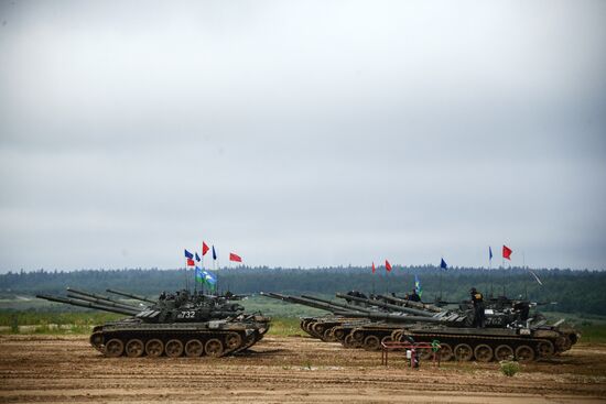 Завершающий этап конкурса "Танковый биатлон" в Подмосковье