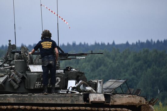 Завершающий этап конкурса "Танковый биатлон" в Подмосковье