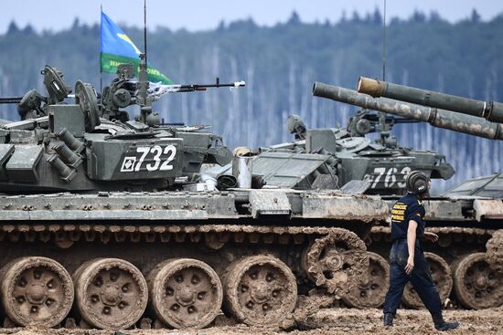 Завершающий этап конкурса "Танковый биатлон" в Подмосковье