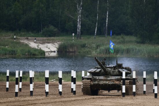 Завершающий этап конкурса "Танковый биатлон" в Подмосковье