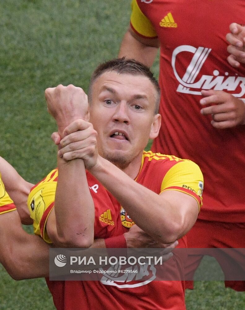 Футбол. РПЛ. Матч "Динамо" - "Арсенал"