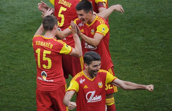 Футбол. РПЛ. Матч "Динамо" - "Арсенал"