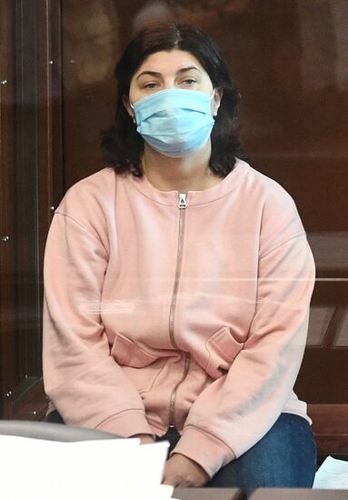 Рассмотрение ходатайства следствия об аресте замглавы Минобрнауки М. Лукашевич