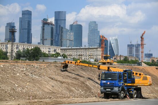 Строительство южного дублера Кутузовского проспекта 