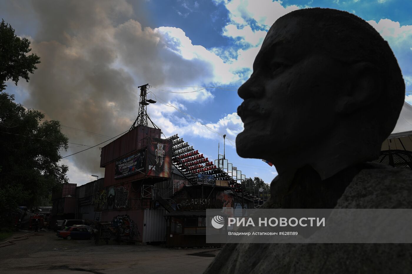 Пожар на западе Москвы