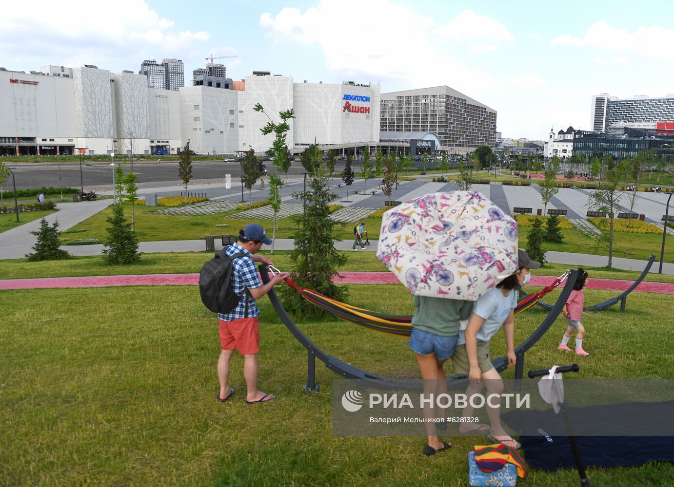 Жаркая погода в Москве 