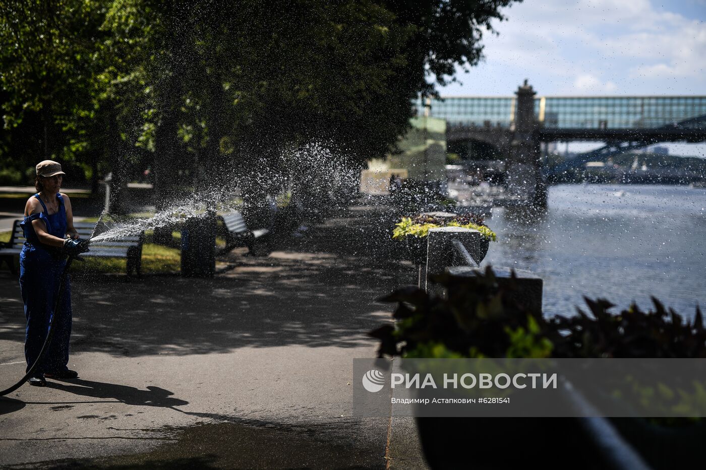 Жаркая погода в Москве