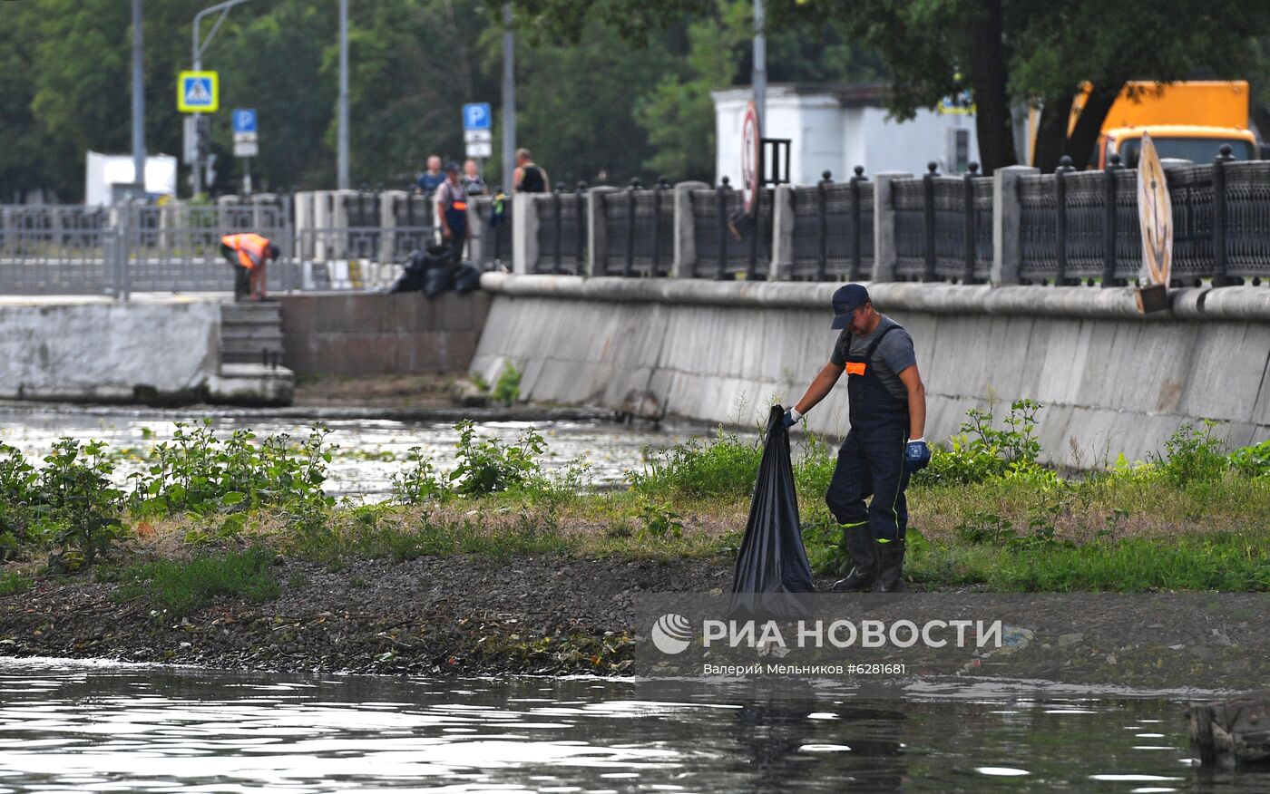 Работа технического флота Мосводостока