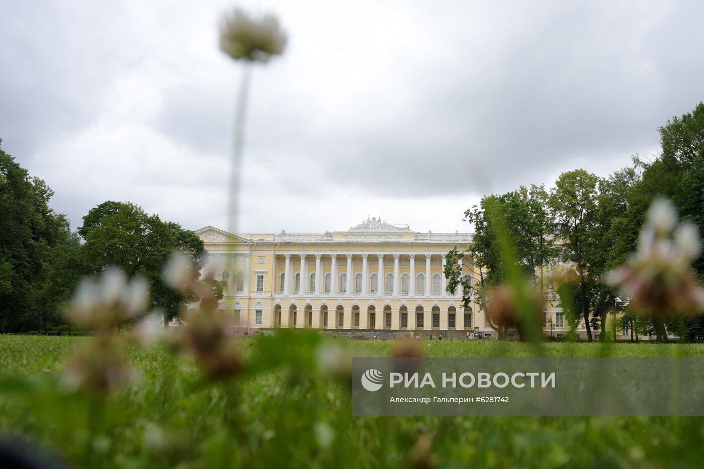 Открытие Михайловского сада