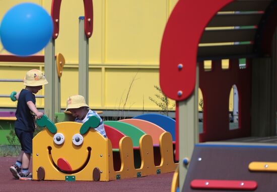 С. Собянин посетил детский сад в Москве 