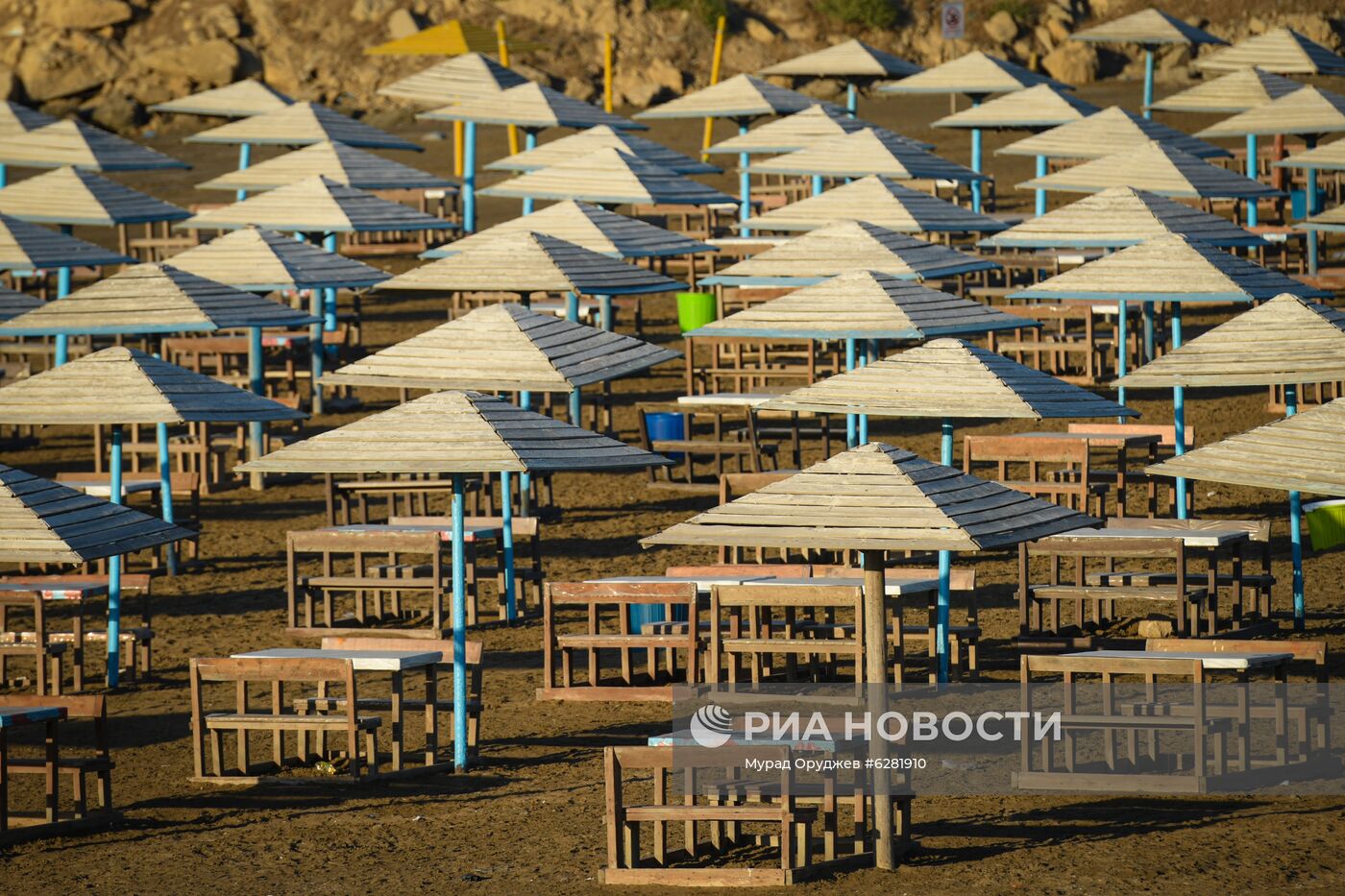 В Азербайджане продлен жёсткий карантинный режим