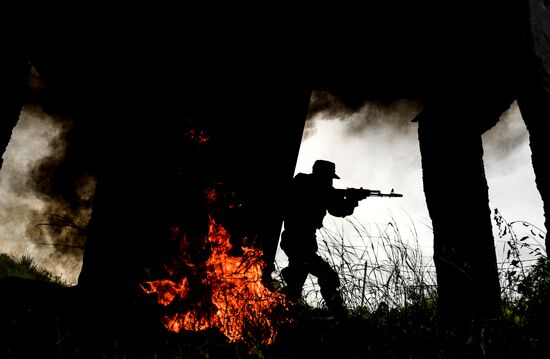 Учения Таманской дивизии ЗВО в Подмосковье 