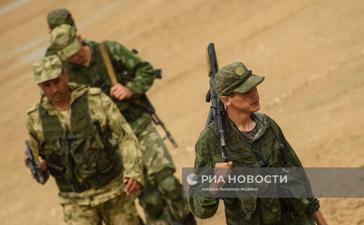 Учения Таманской дивизии ЗВО в Подмосковье 