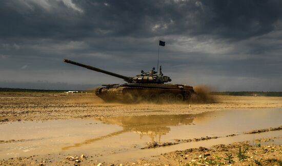 Учения Таманской дивизии ЗВО в Подмосковье 