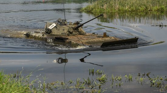 Учения Таманской дивизии ЗВО в Подмосковье 