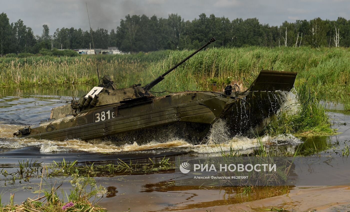 Учения Таманской дивизии ЗВО в Подмосковье 