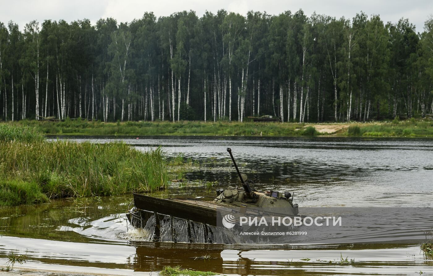 Учения Таманской дивизии ЗВО в Подмосковье 