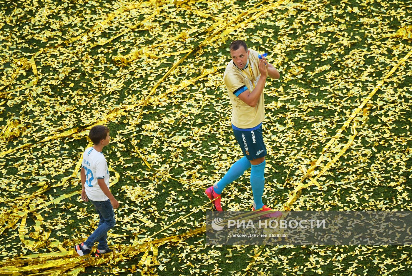 Церемония награждения чемпионов России по футболу