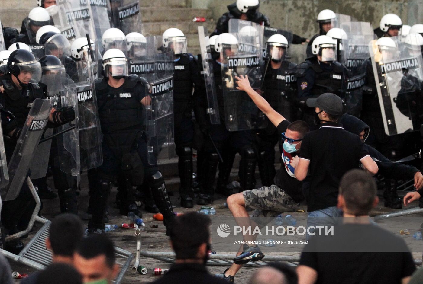 В Белграде продолжаются протесты