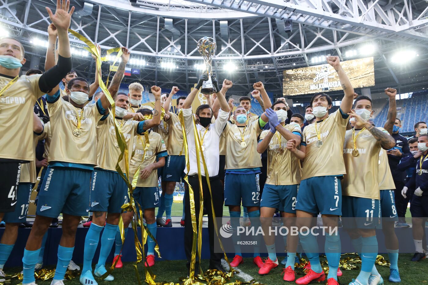 Церемония награждения чемпионов России по футболу