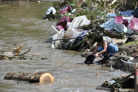 Последствия прорыва дамбы в Подмосковье